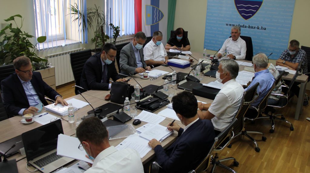 Vlada HNŽ-a pomaže u saniranju šteta nastalih od potresa