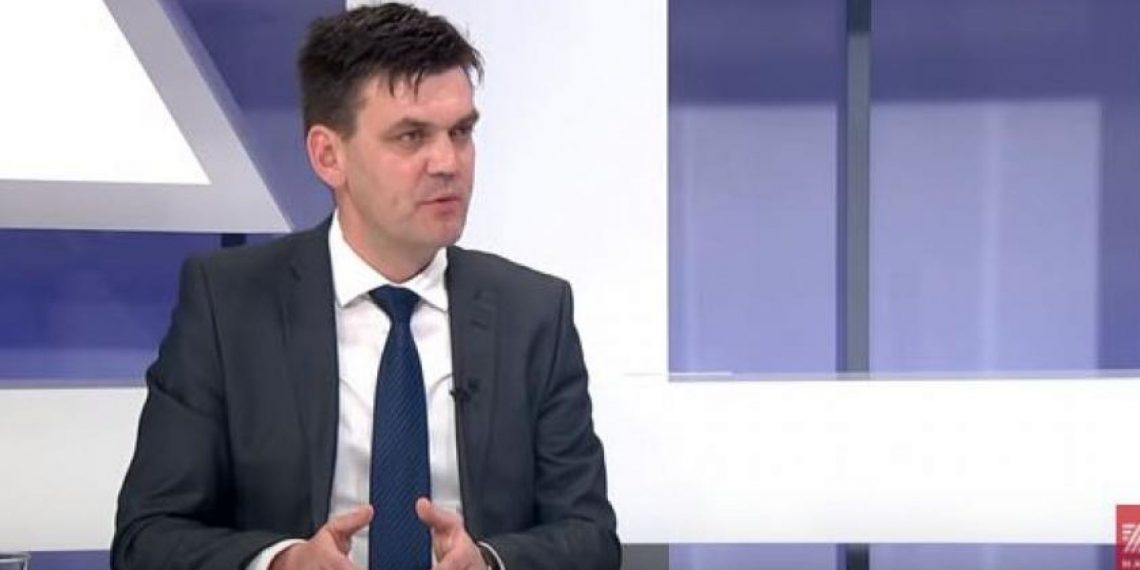 “Ustav omogućava povezivanje i ujedinjavanje županija i općina, na sljedećoj sjednici ćemo otpočeti proces…”