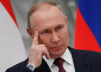 Daily mail: Putin mora na operaciju, tri dana Rusiju preuzima drugi čovjek