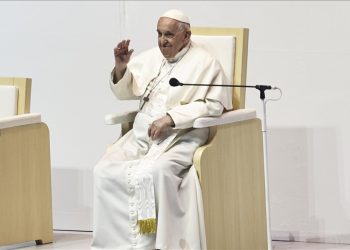 Papa održao misu u Budimpešti, okupilo se oko 80.000 ljudi