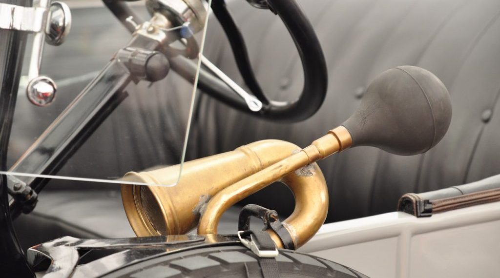 Zašto postoje automobilske trube?