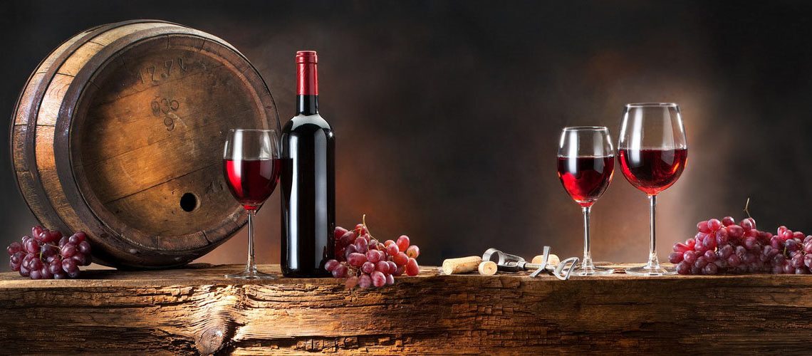 Evo zašto nas od crnog vina može zaboljeti glava!