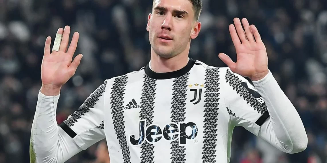 Juventus prodaje Vlahovića. Poznato tko bi ga trebao zamijeniti