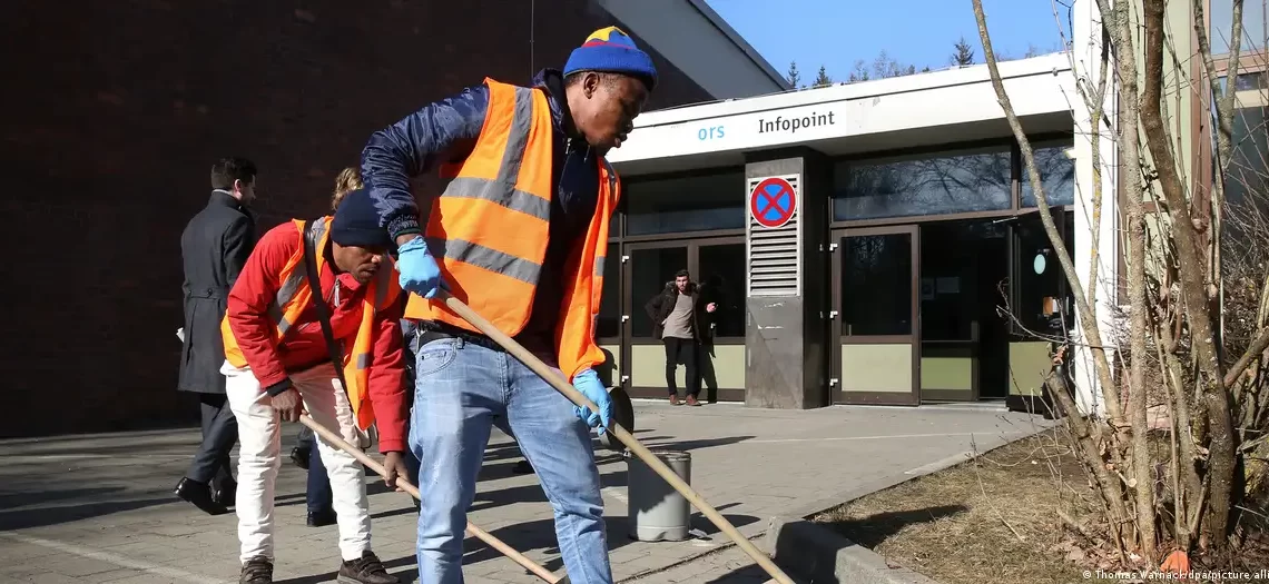 Tražitelji azila u Njemačkoj moraju raditi?