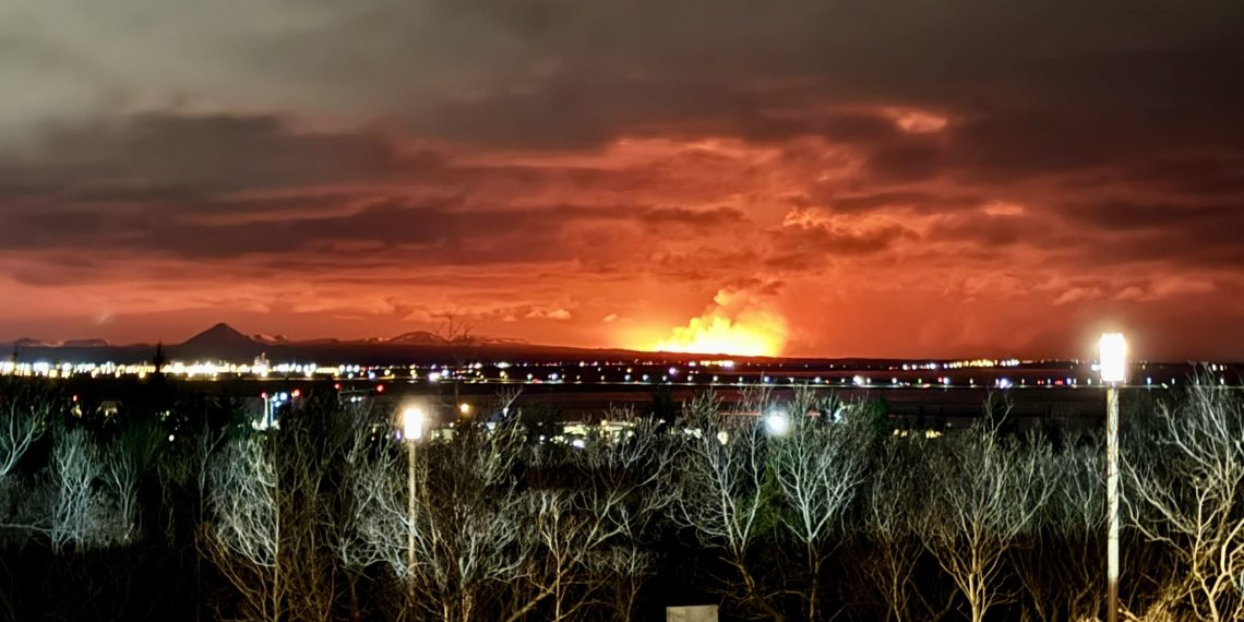 Izvanredno stanje na Islandu zbog nove erupcije: Pojavila se nova pukotina