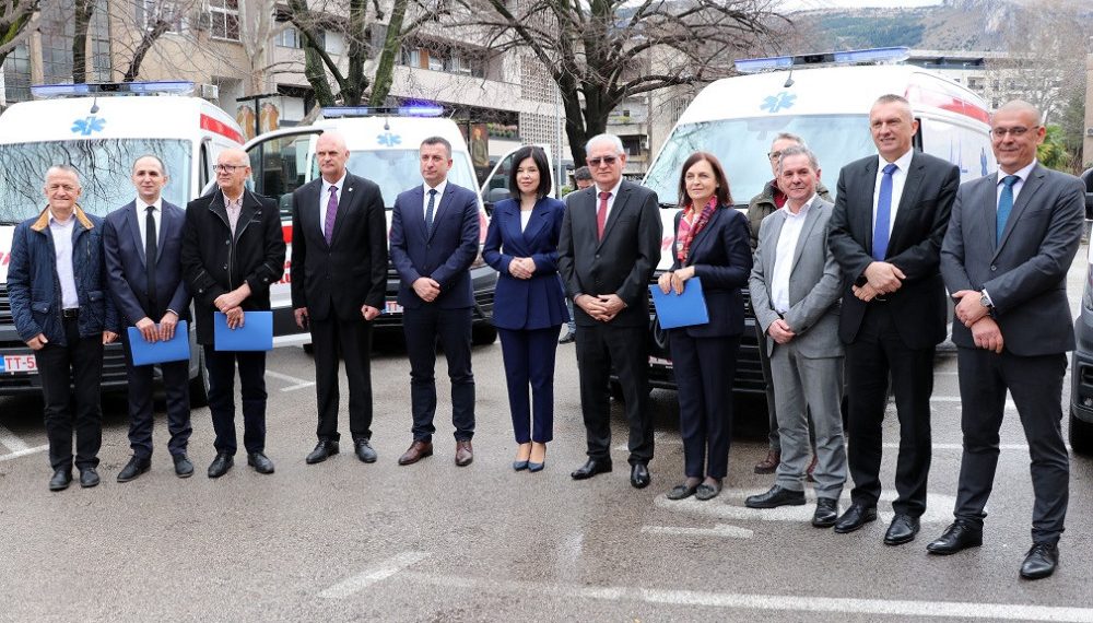 Vlada HNŽ uručila nova vozila za hitne intervencije domovima zdravlja