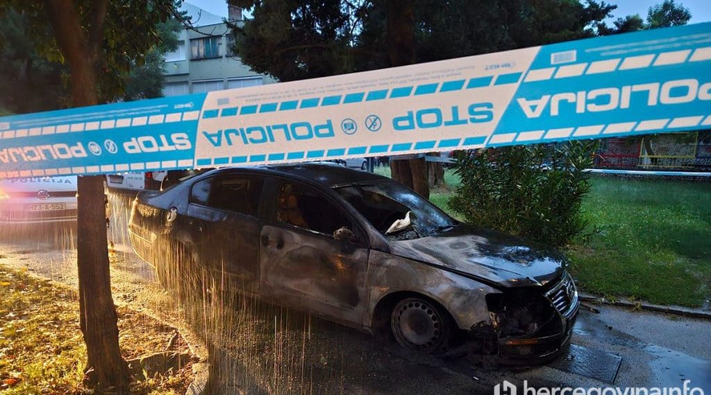 U Mostaru izgorio osobni automobil