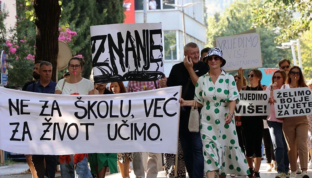 Prosvjetari u HNŽ stupili u generalni štrajk i održali prosvjednu šetnju, djeca će pretrpjeti nenadoknadivu štetu