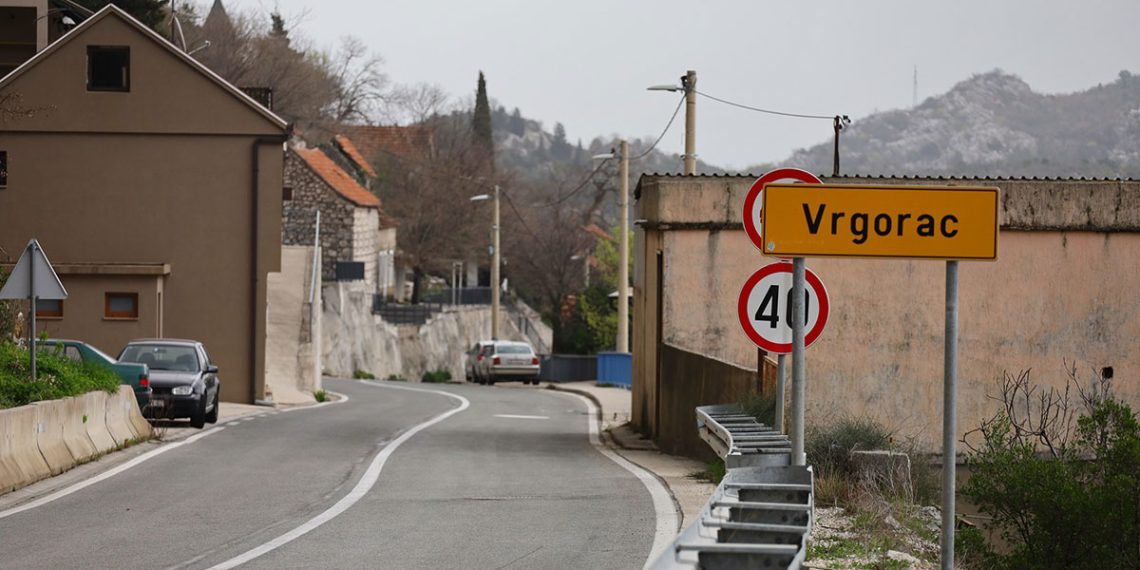 Danas se zatvara cesta koja povezuje Vrgorac i Hercegovinu
