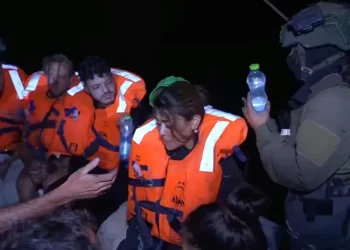Izrael preuzeo kontrolu nad brodom u kojem je Greta Thunberg, neće im dozvoliti ulazak u Gazu