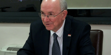 Mate Granić: Demirel je molio da pomognemo Bošnjacima koji su bili na koljenima